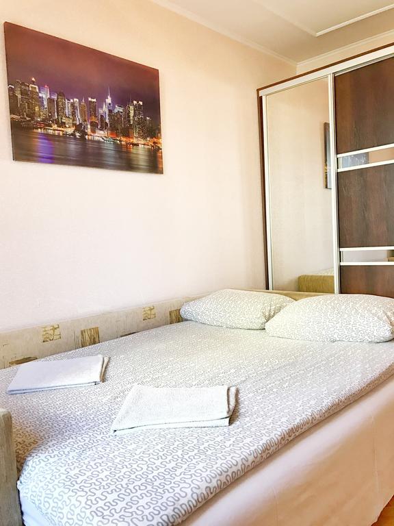 Guest House Top Aparts มินสก์ ภายนอก รูปภาพ